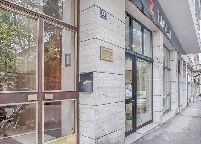 La Fine Del Mondo * Trieste